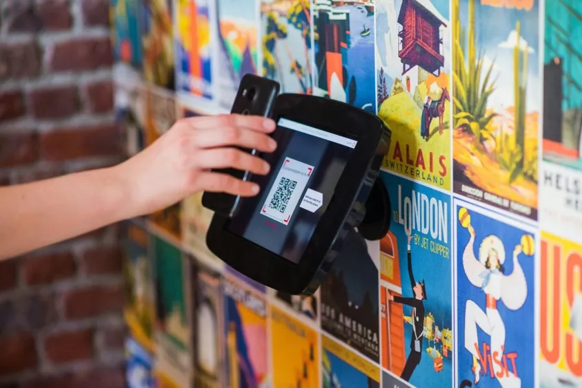 Le paiement par QR Code en restaurant : Comment mettre en place le paiement à table