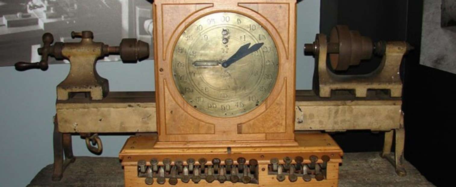 La première caisse enregistreuse : La caisse incorruptible de Ritty (1879) La première caisse enregistreuse : La caisse incorruptible de Ritty (1879)